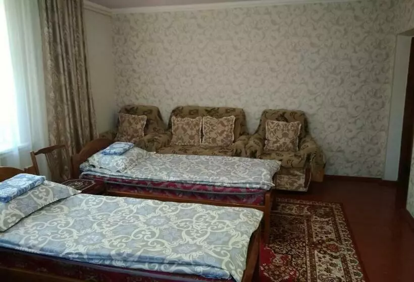پانسیون Meerim Guest House