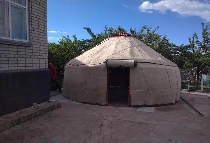 پانسیون Meerim Guest House