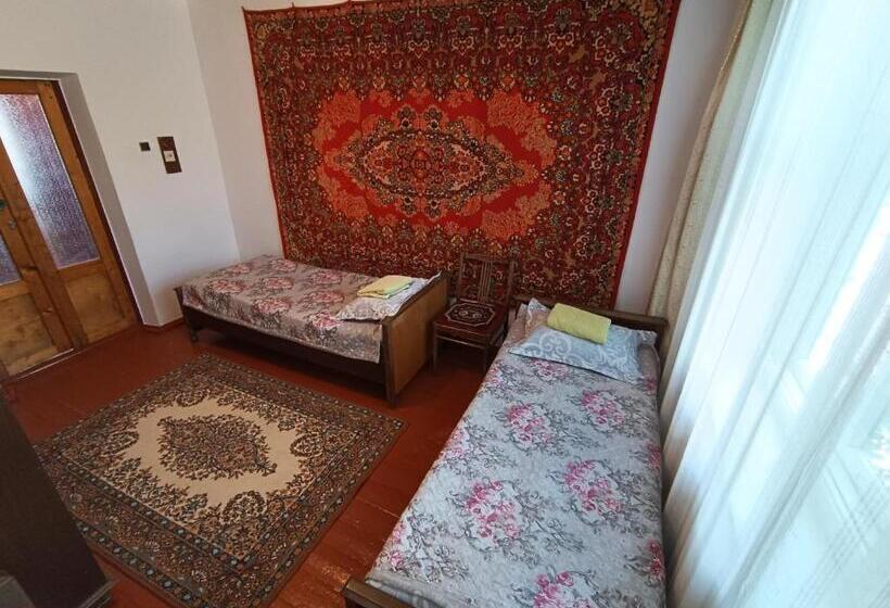 پانسیون Meerim Guest House