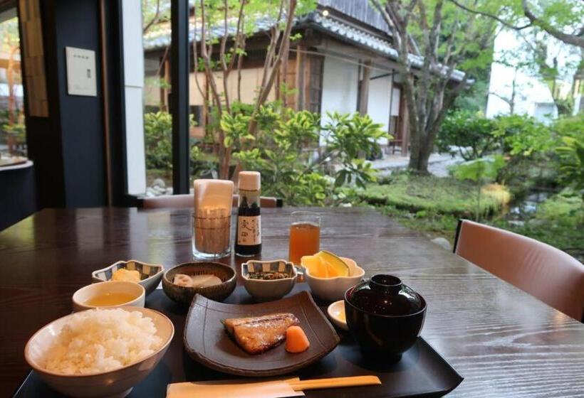 渡假胜地 Qraud Tosawashi Kougeimura