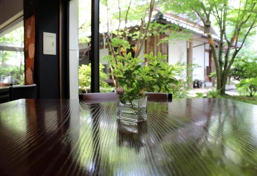 渡假胜地 Qraud Tosawashi Kougeimura