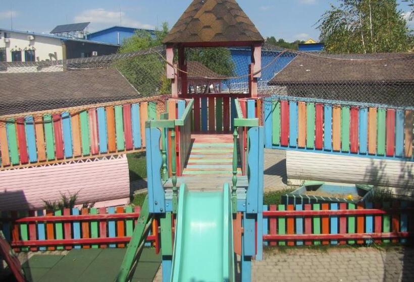 فندق صغير Mini Hotel Leon