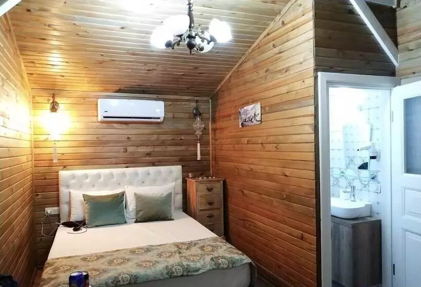 Aamiaismajoitus (B&B) Alacati Sardunya