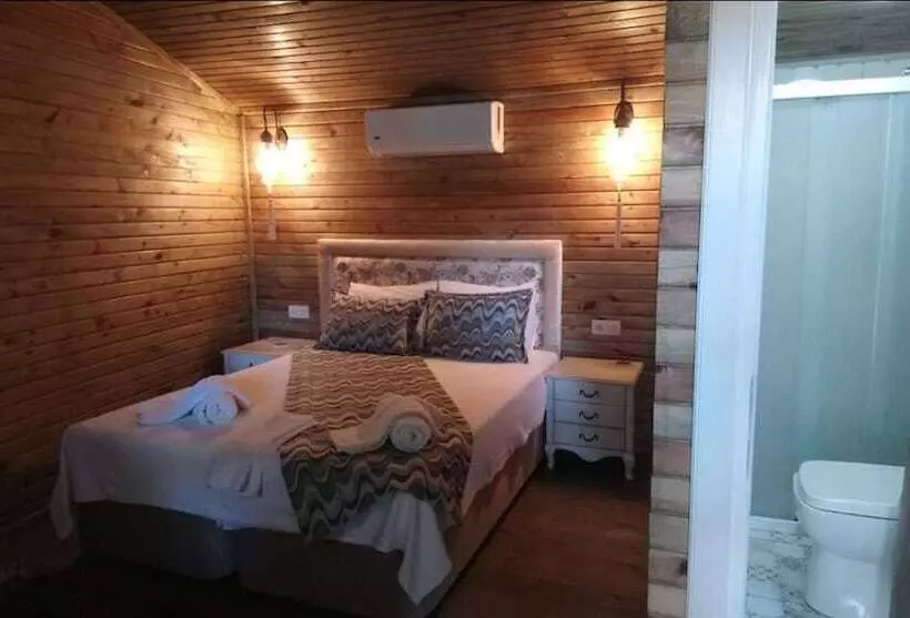 Aamiaismajoitus (B&B) Alacati Sardunya
