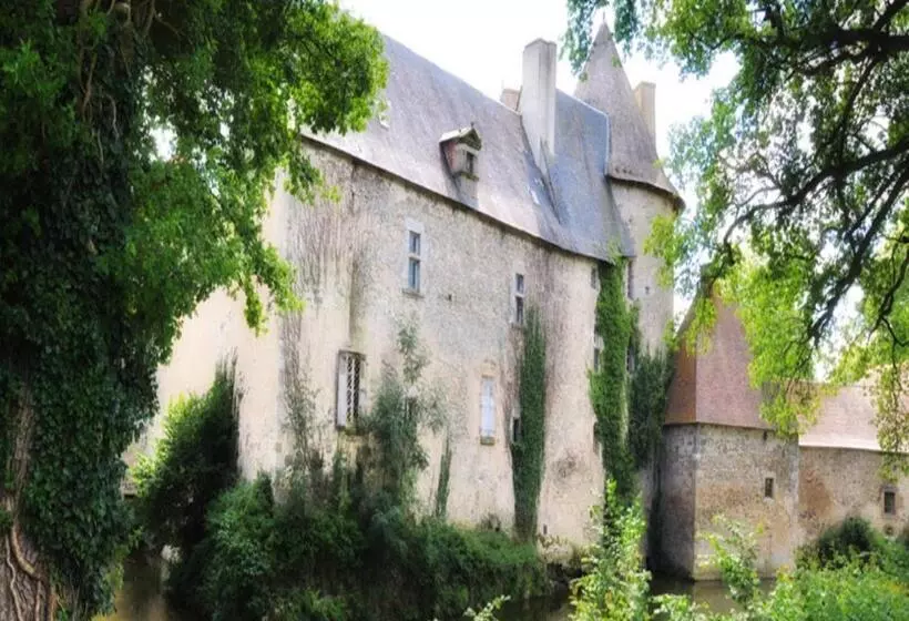 ベッドアンドブレックファースト Château Du Max