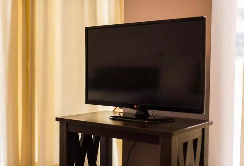 Family Hotel Pak Tam