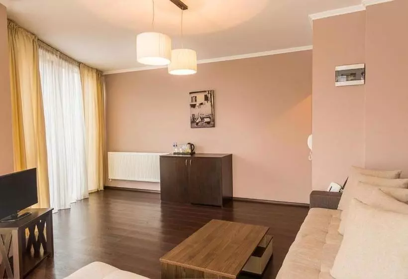 Family Hotel Pak Tam