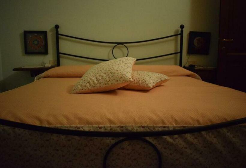 בית מלון כפרי Agriturismo I Romiti