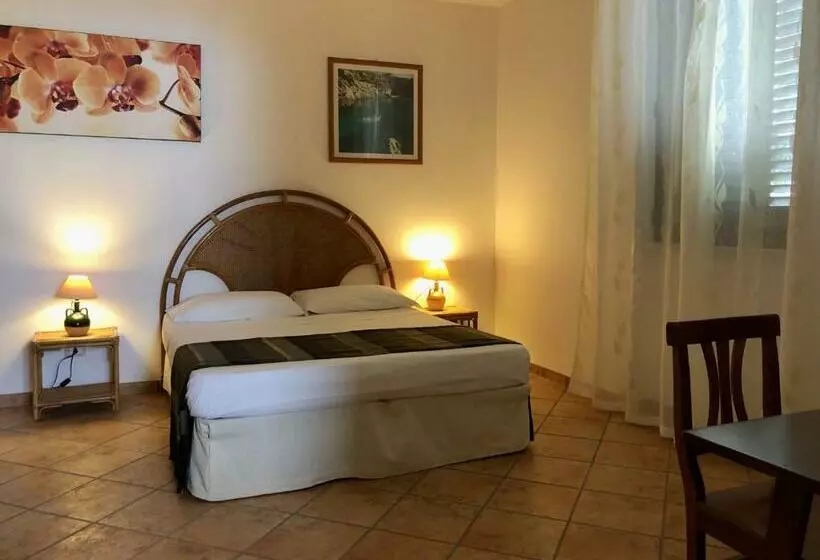 ホテル Casale Calavita