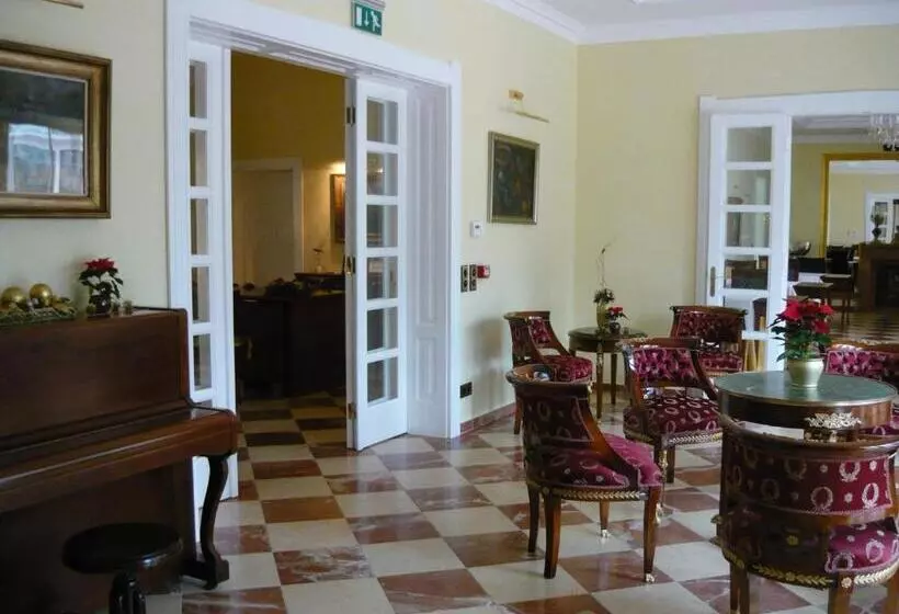 ホテル Château Visz