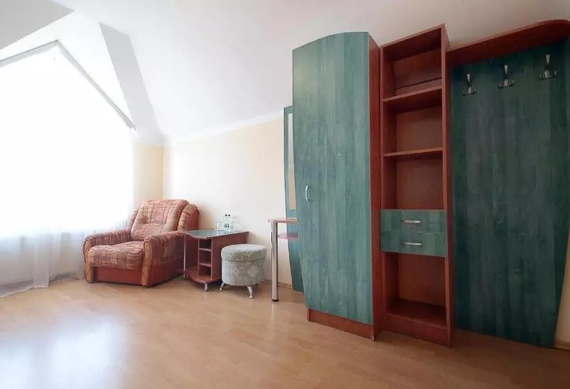 Kook Hotel & Rest