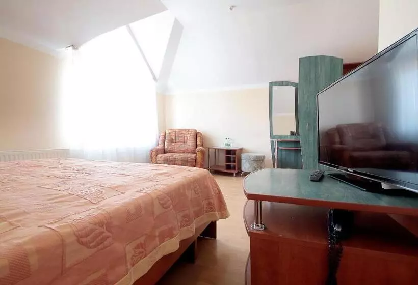 Kook Hotel & Rest