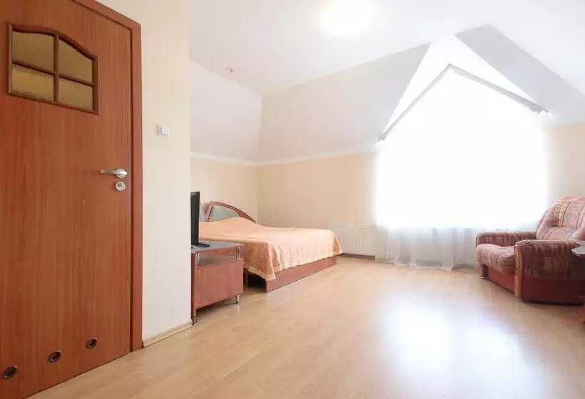 Kook Hotel & Rest