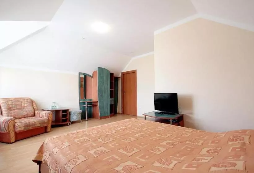 Kook Hotel & Rest