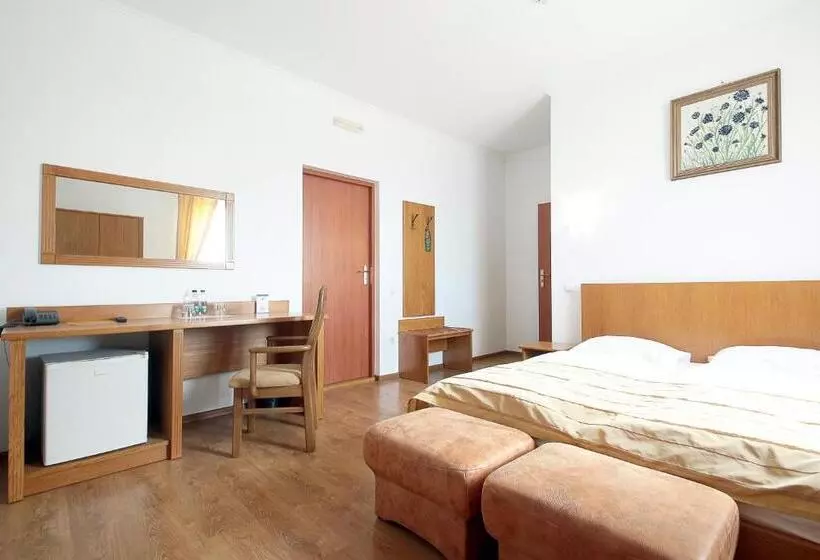 Kook Hotel & Rest