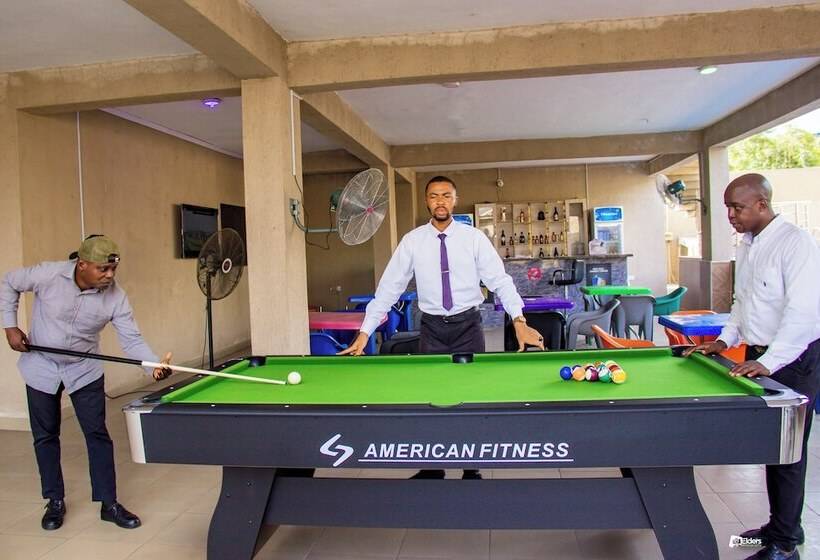 هتل Suru Express Plus Ikorodu