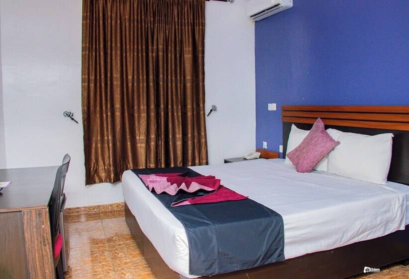 هتل Suru Express Plus Ikorodu