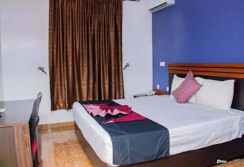 هتل Suru Express Plus Ikorodu