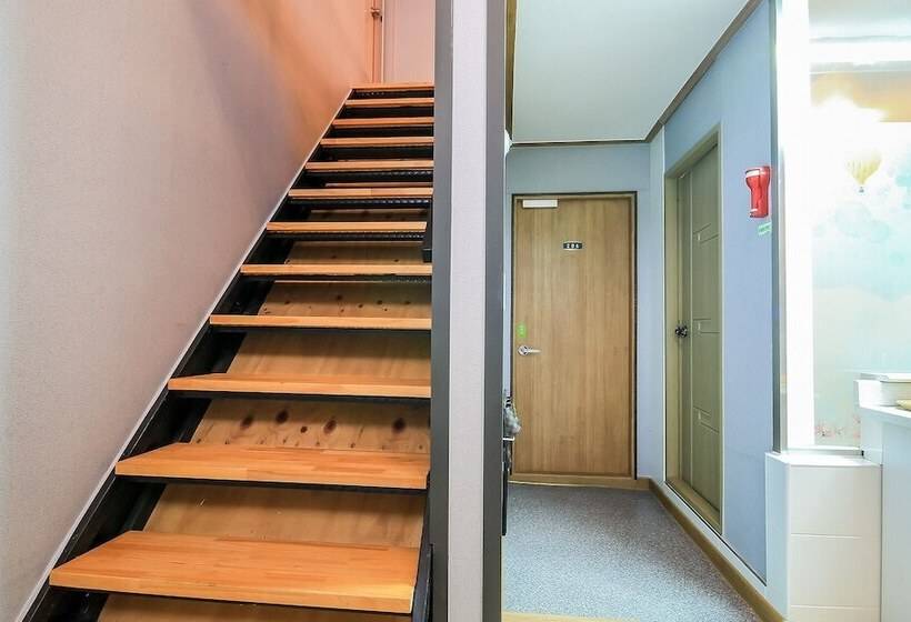 Мотель Hwasun King Kong Suitel