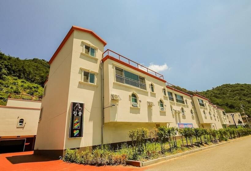 Мотель Hwasun King Kong Suitel