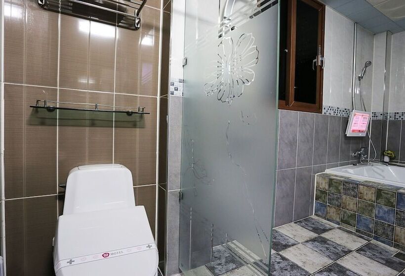 فندق على الطريق Taebaek Kkum