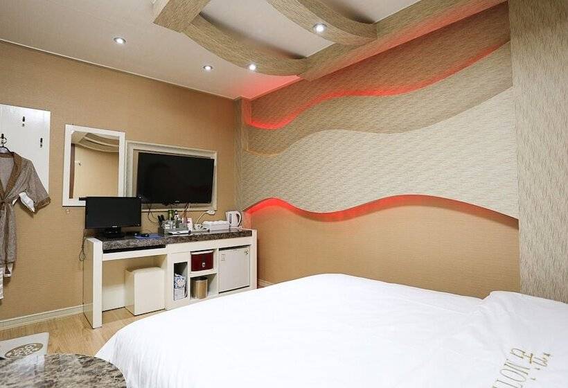 فندق على الطريق Taebaek Kkum