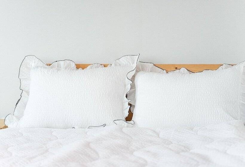 Tongyoung Blue House Spa Pension