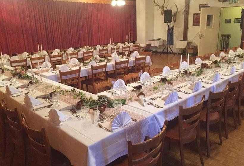 הוסטל Gasthof Zum Bären