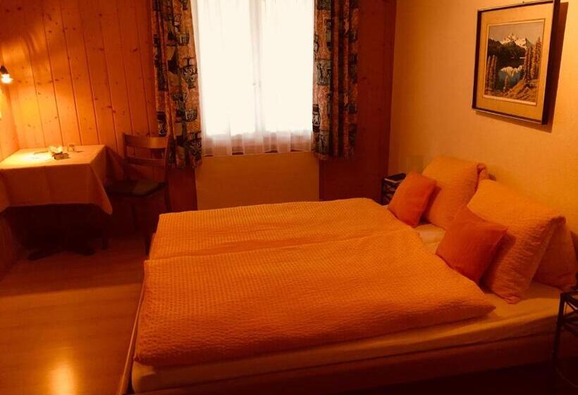 הוסטל Gasthof Zum Bären