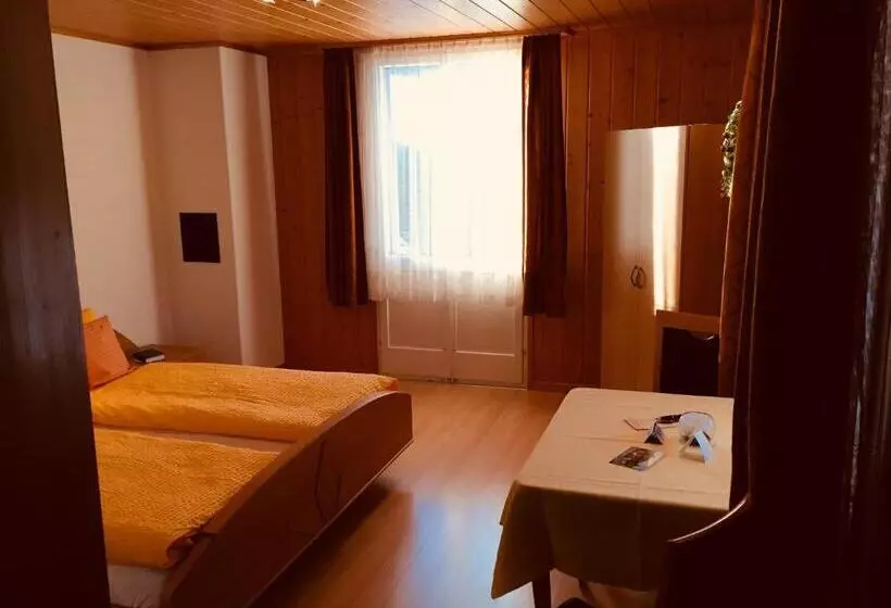 Retkeilymaja Gasthof Zum Bären