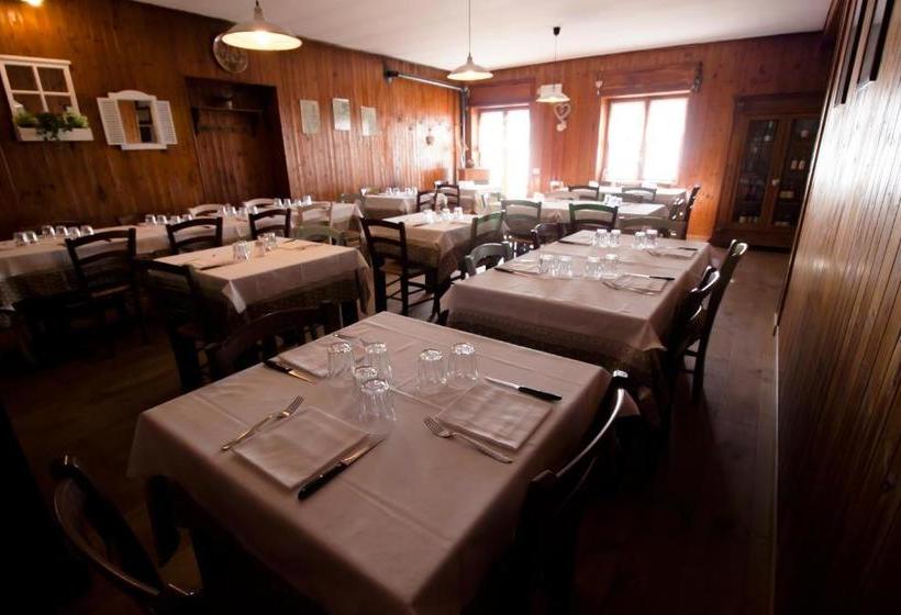 فندق صغير Locanda La Genzianella