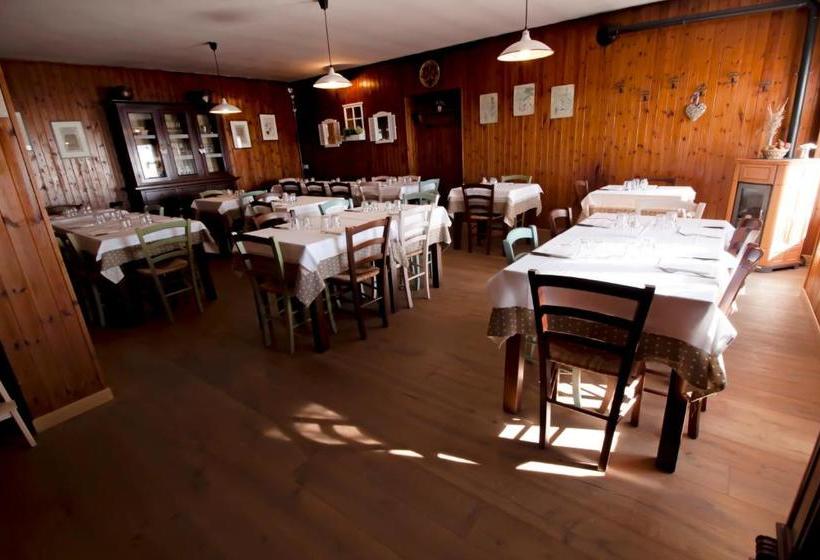 فندق صغير Locanda La Genzianella