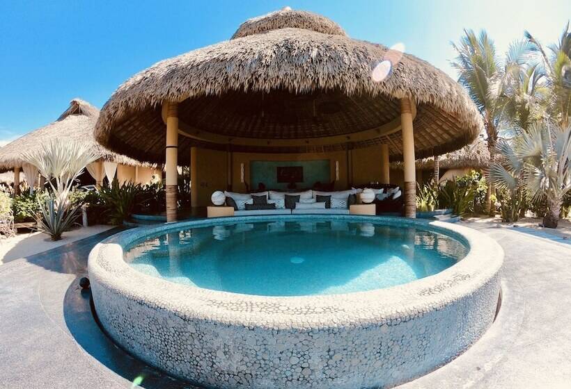 فندق صغير Samora Luxury Resort