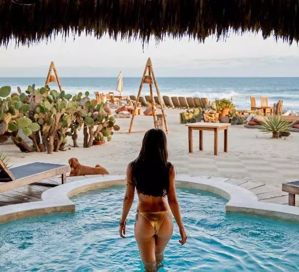 Retkeilymaja Samora Luxury Resort