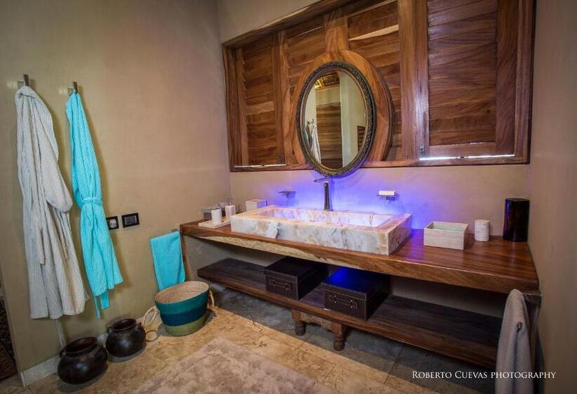 فندق صغير Samora Luxury Resort