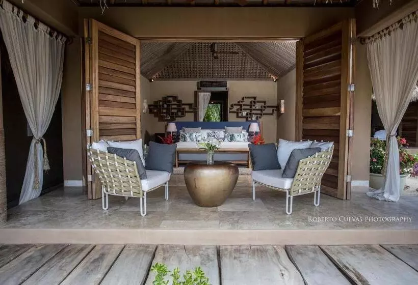 Retkeilymaja Samora Luxury Resort