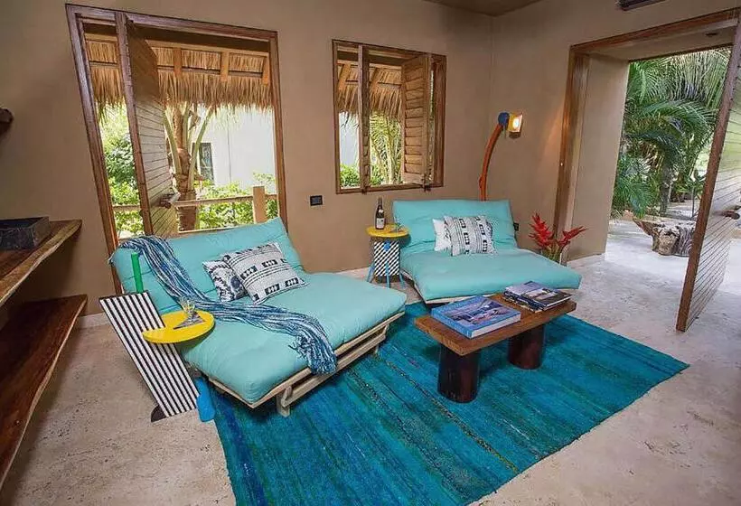 Retkeilymaja Samora Luxury Resort