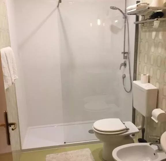 ユースホステル Vintage Castle Schlosshof B&b