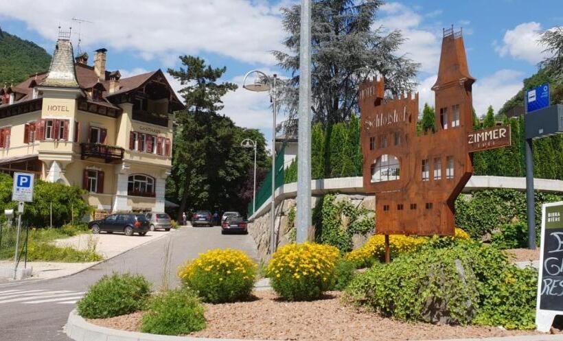 ユースホステル Vintage Castle Schlosshof B&b