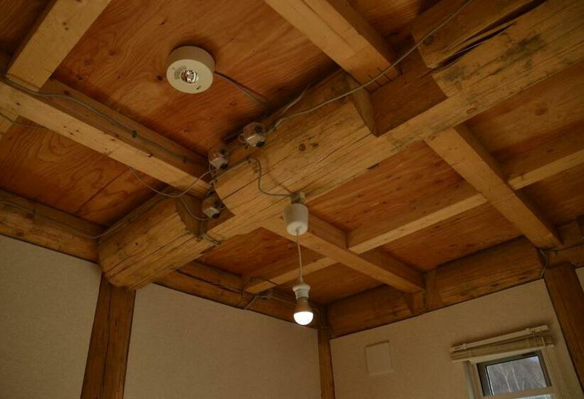 Hostel Shiokari Huette