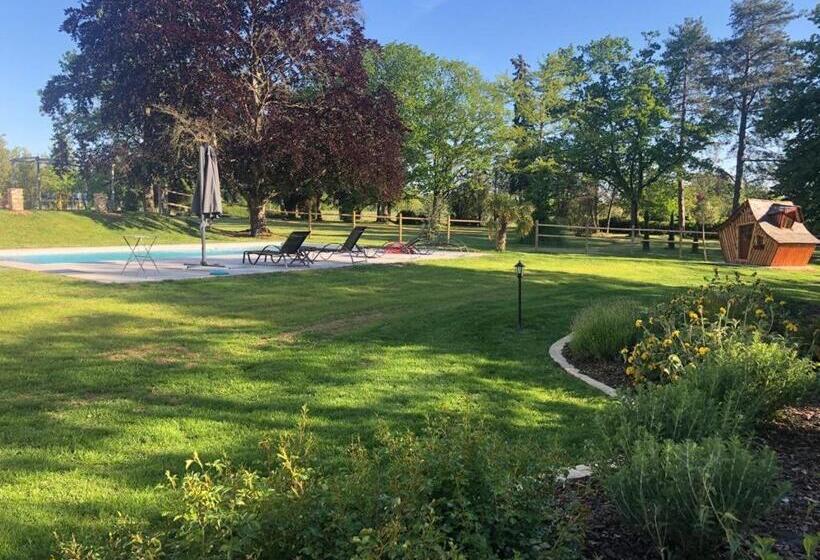 צימר L Esprit Du Clain Chambres D Hôtes Bandb De Standing Proches Du Futuroscope Golf Et Lac De St Cyr