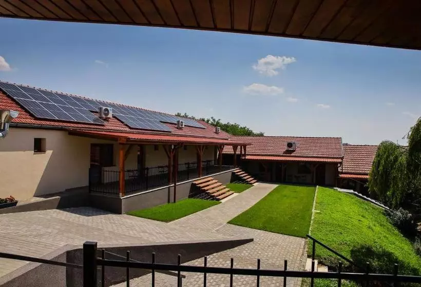 Aamiaismajoitus (B&B) Tulip Garden Panzió