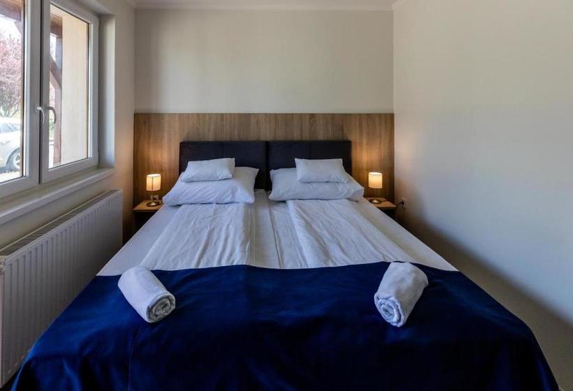 ベッドアンドブレックファースト Tulip Garden Panzió