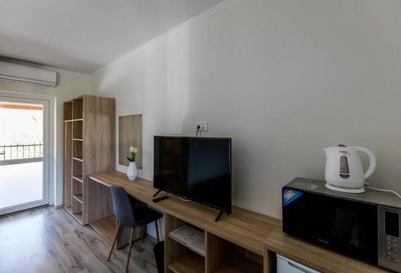 ベッドアンドブレックファースト Tulip Garden Panzió