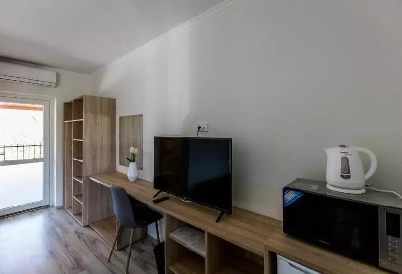 Aamiaismajoitus (B&B) Tulip Garden Panzió