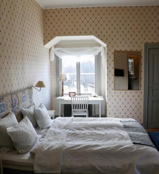 Bed and Breakfast Thottska Villan