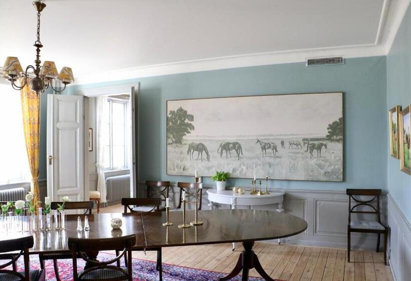 Bed and Breakfast Thottska Villan