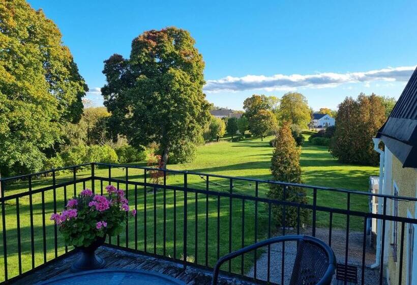 Bed and Breakfast Thottska Villan