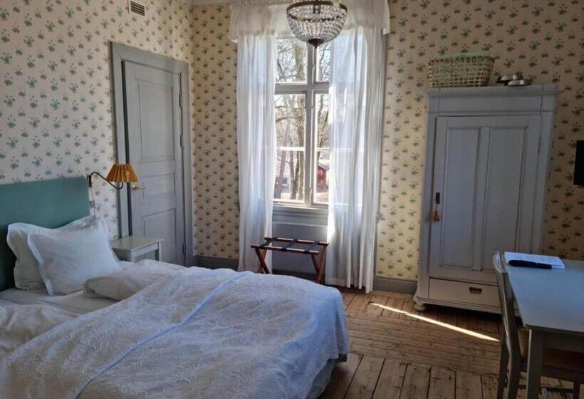 Bed and Breakfast Thottska Villan