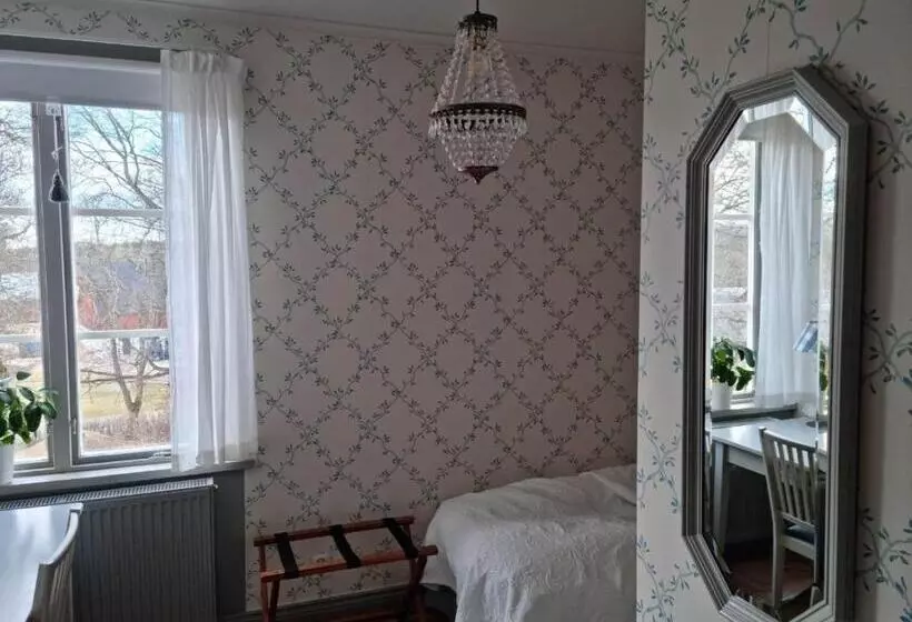 Aamiaismajoitus (B&B) Thottska Villan